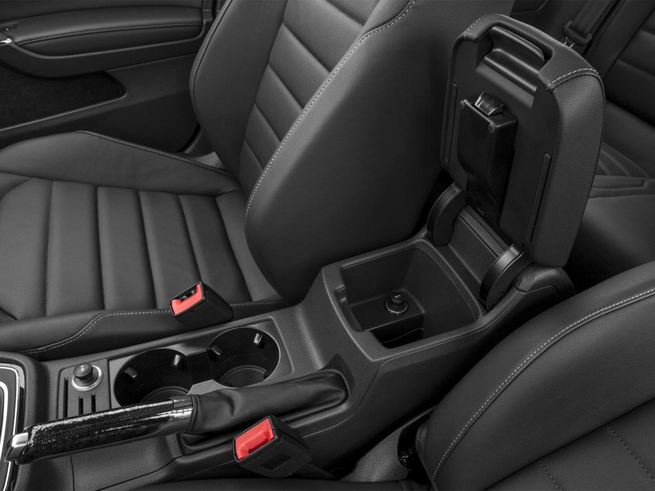 2015 Volkswagen Golf Sportwagon Comfortline Photo