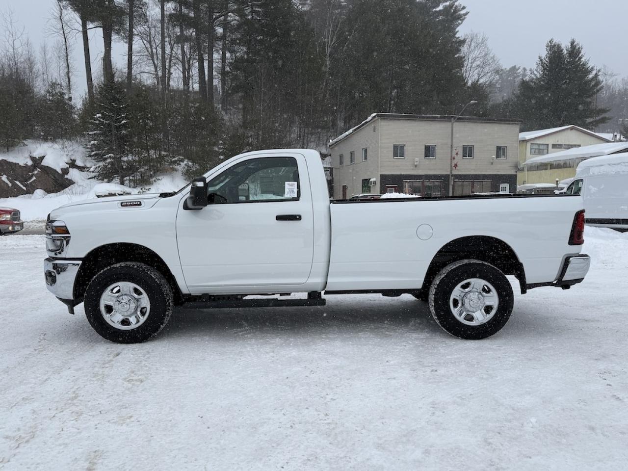 2026 RAM 2500 Tradesman 4x4 Photo3