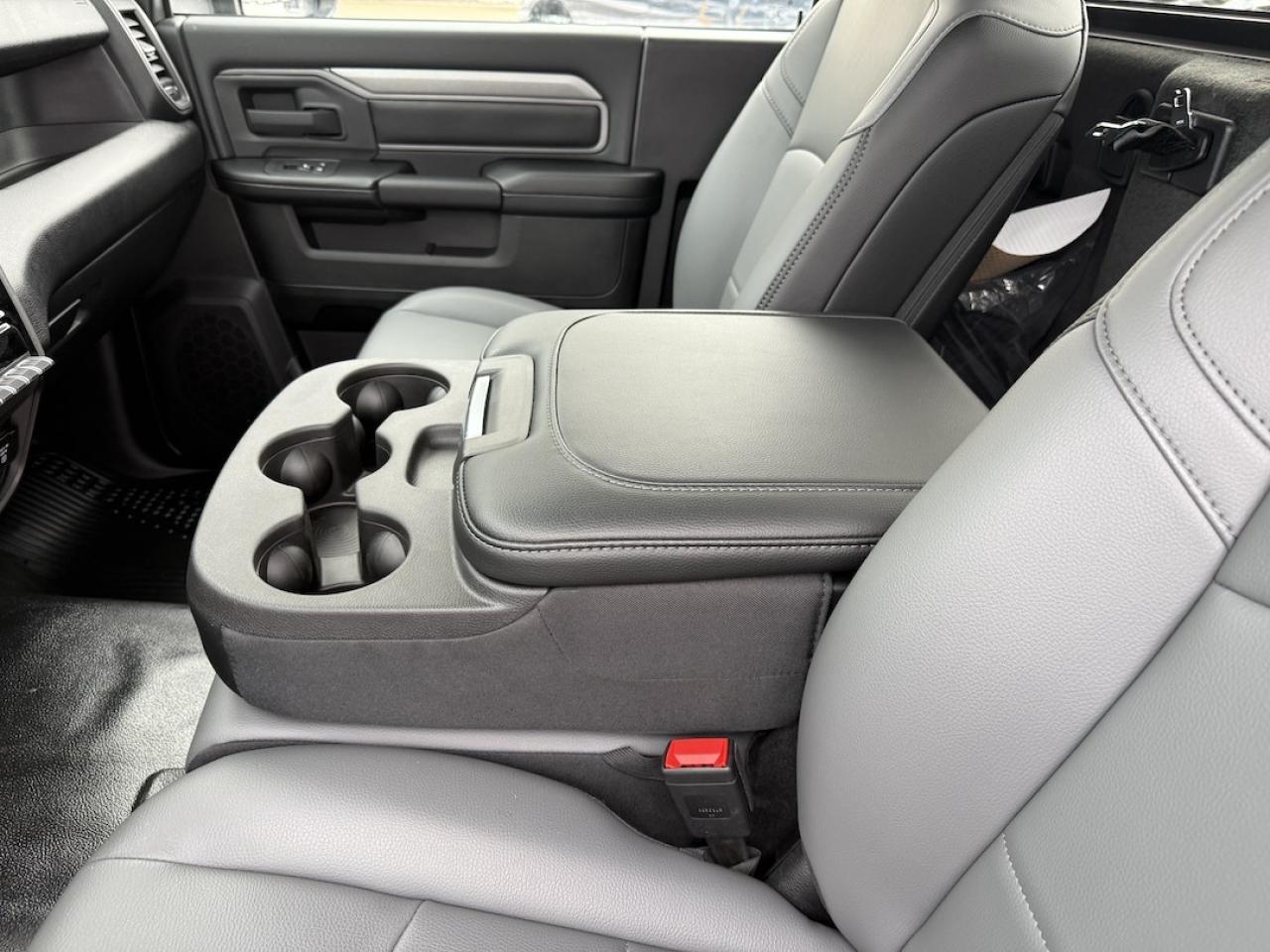 2026 RAM 2500 Tradesman 4x4 Photo