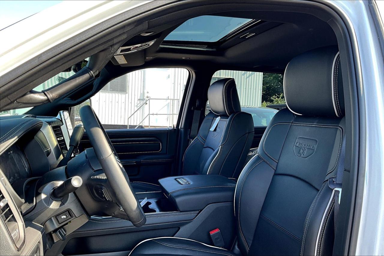 2026 RAM 2500 REBEL | 6.7L Diesel | Leather | Sunroof | Level 2 Photo