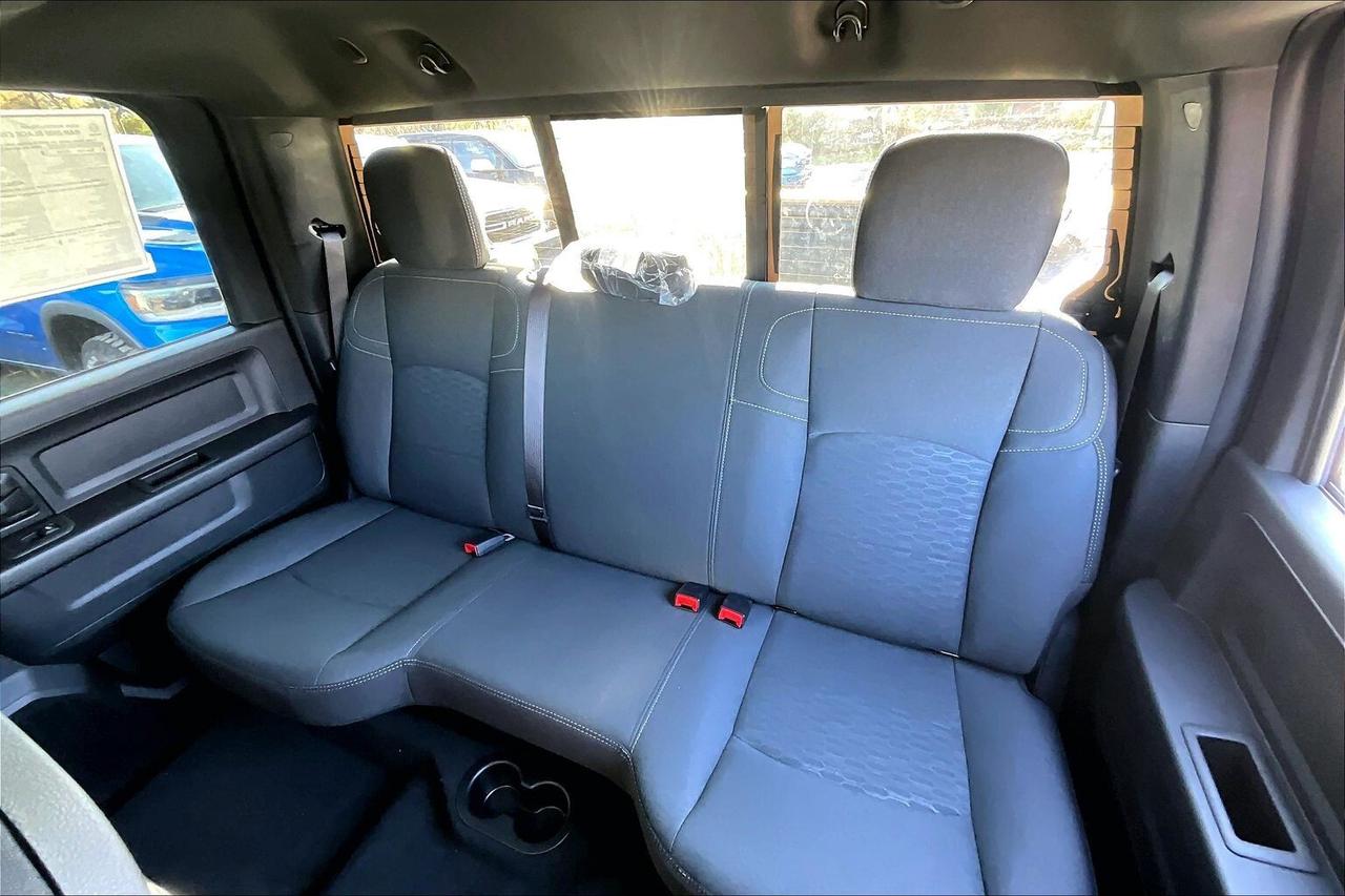 2026 RAM 2500 BLACK EXPRESS | Blackout Pkg | 6.7L Diesel | Lvl1 Photo