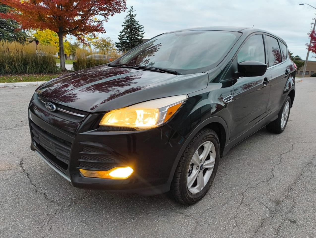 Used 2013 Ford Escape Titanium 4dr 4x4 Automatic for sale in Mississauga, ON