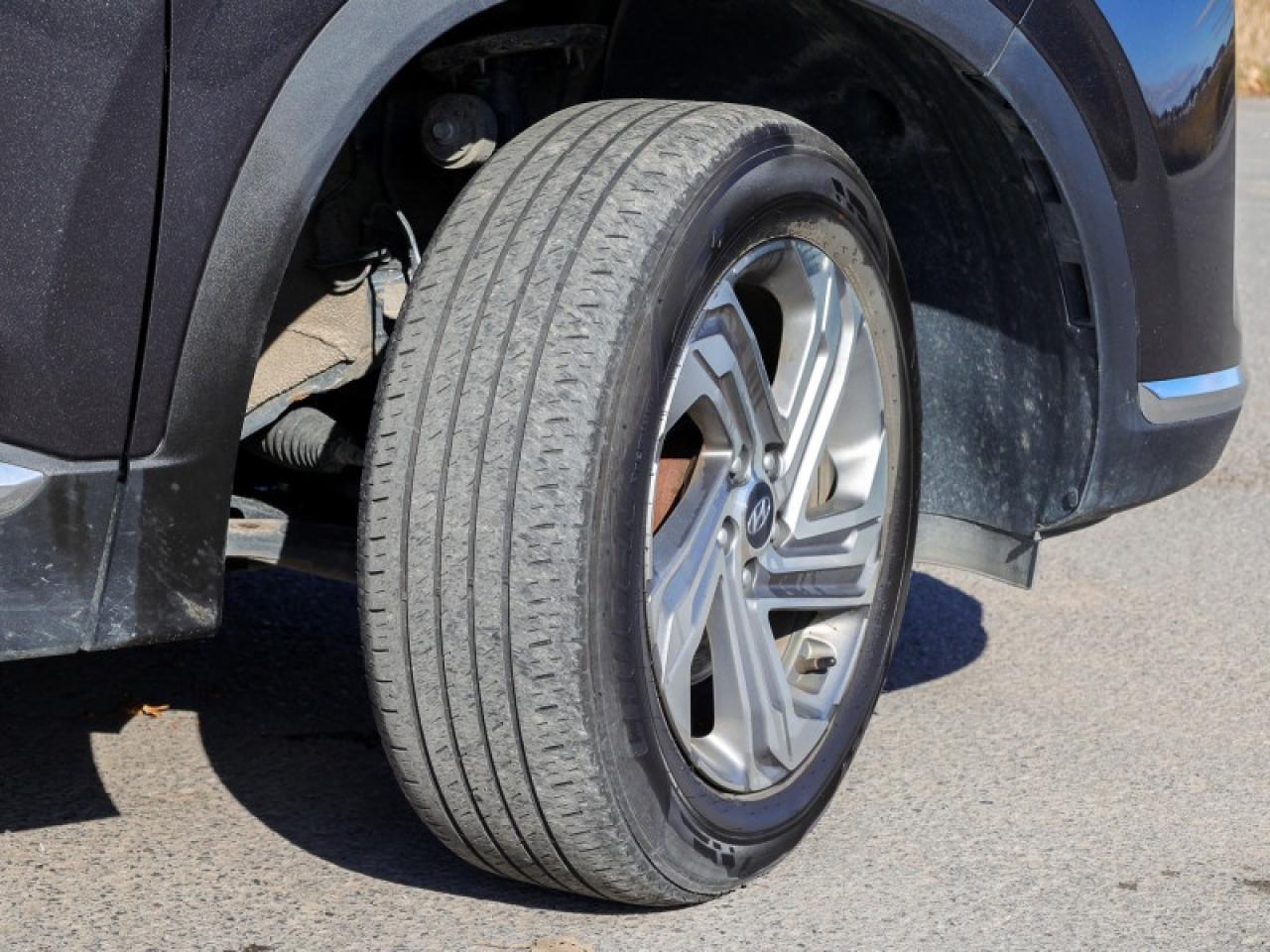 2023 Hyundai Santa Fe Preferred AWD  - Heated Seats - $174 B/W Photo