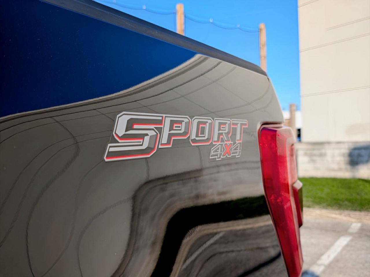 2022 Ford F-150 XLT  **XLT SPORT PKG - 5.0L V8 ENGINE** Photo