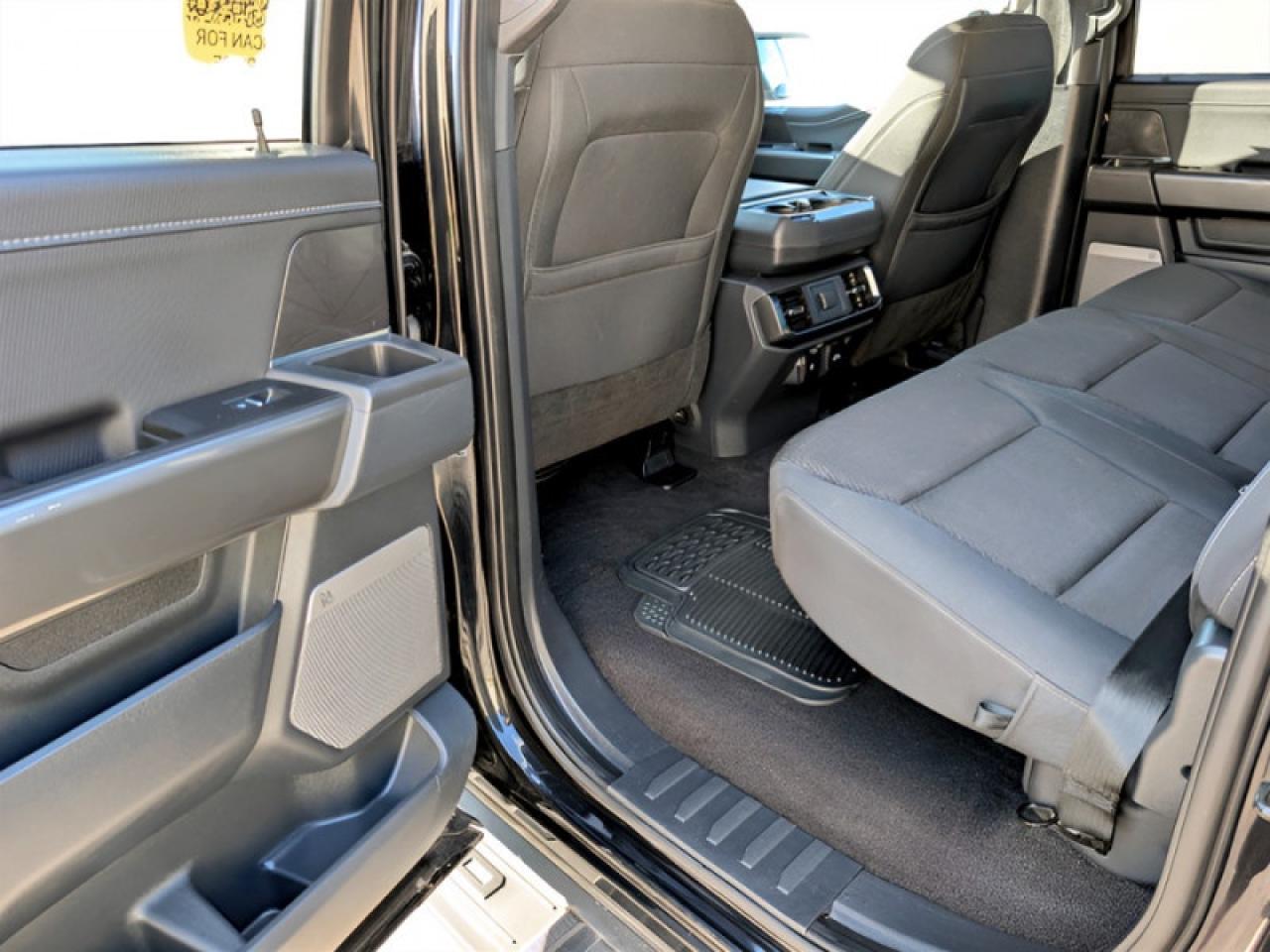 2022 Ford F-150 XLT  **XLT SPORT PKG - 5.0L V8 ENGINE** Photo