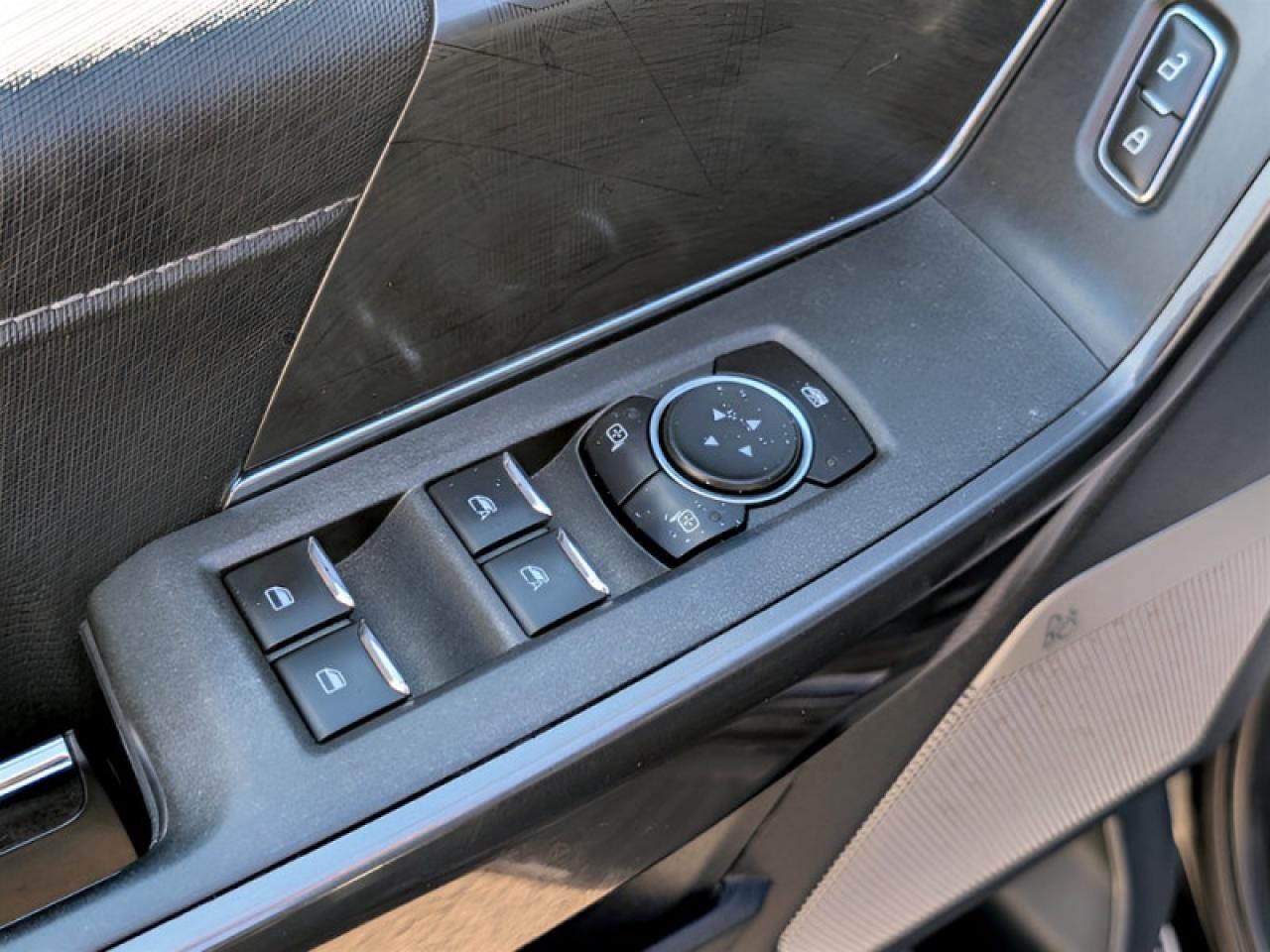 2022 Ford F-150 XLT  **XLT SPORT PKG - 5.0L V8 ENGINE** Photo