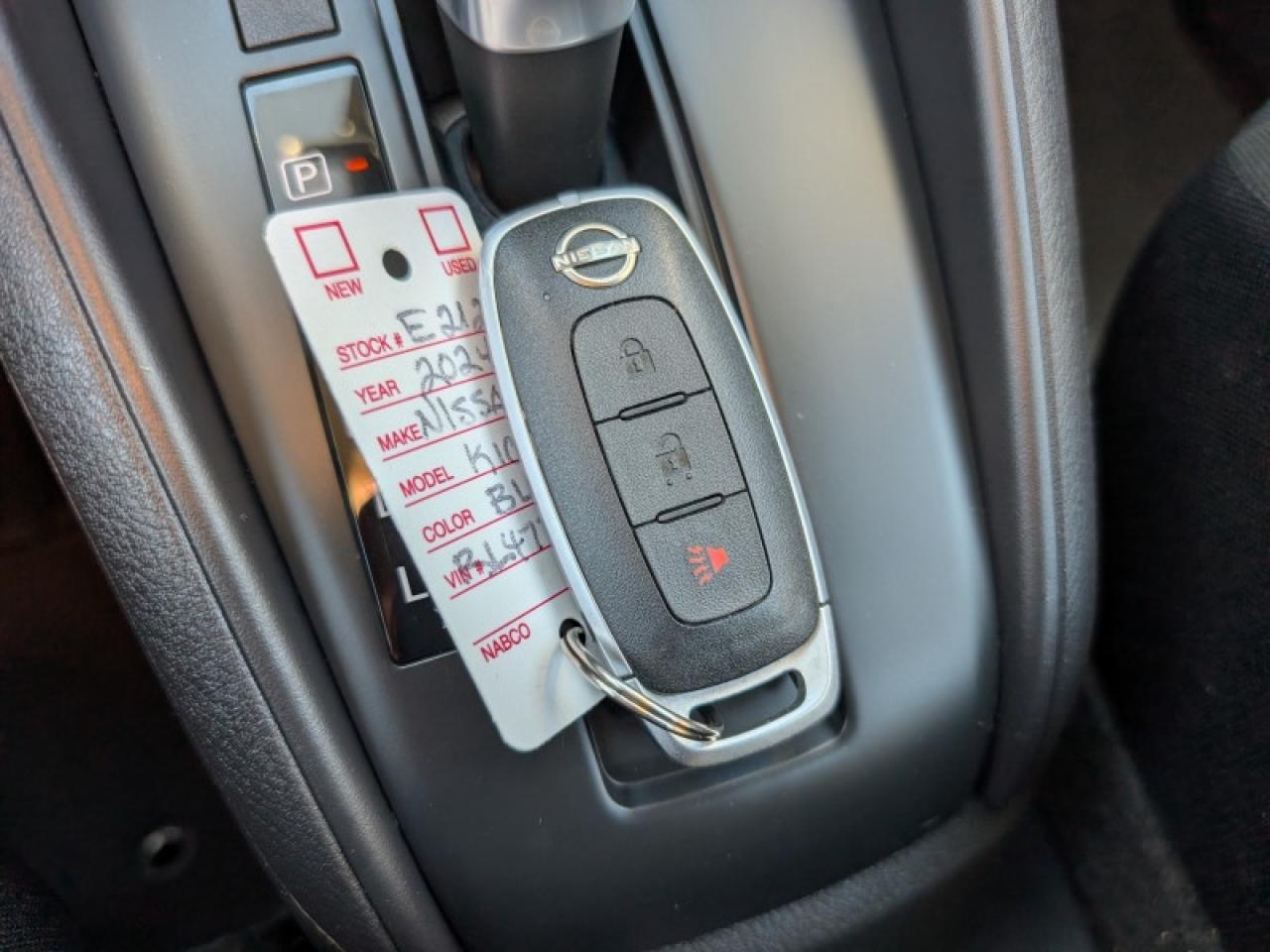 2024 Nissan Kicks S  **BLIND SPOT - APPLE CP** Photo