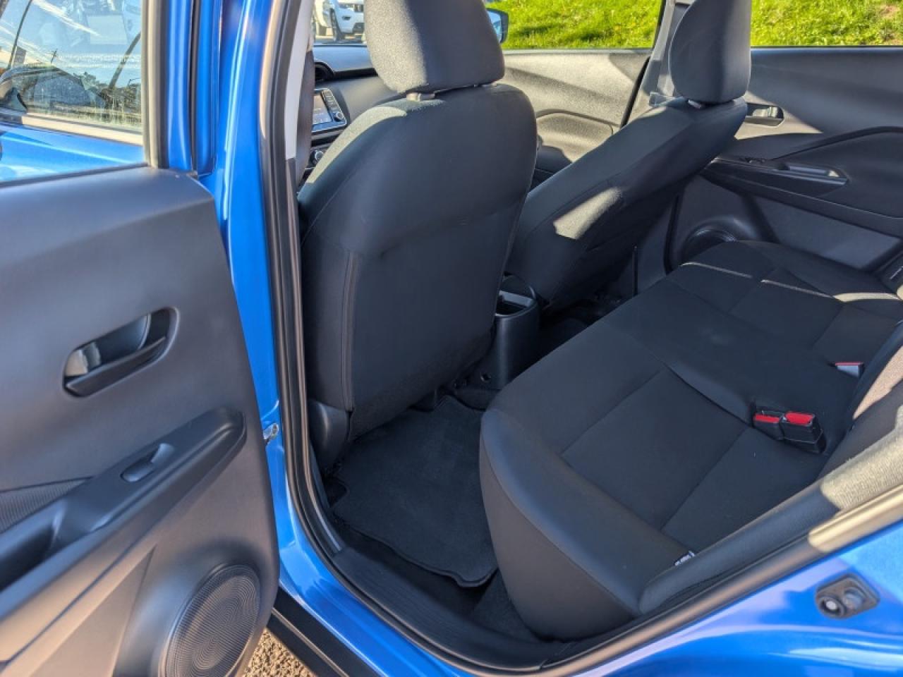 2024 Nissan Kicks S  **BLIND SPOT - APPLE CP** Photo