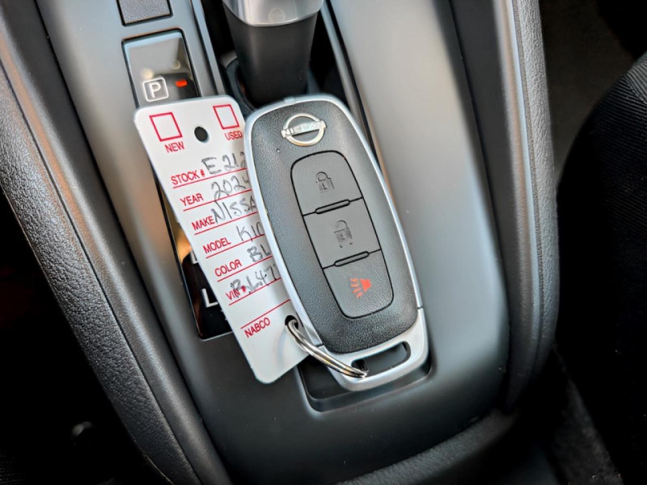2024 Nissan Kicks S  **BLIND SPOT - APPLE CP** Photo