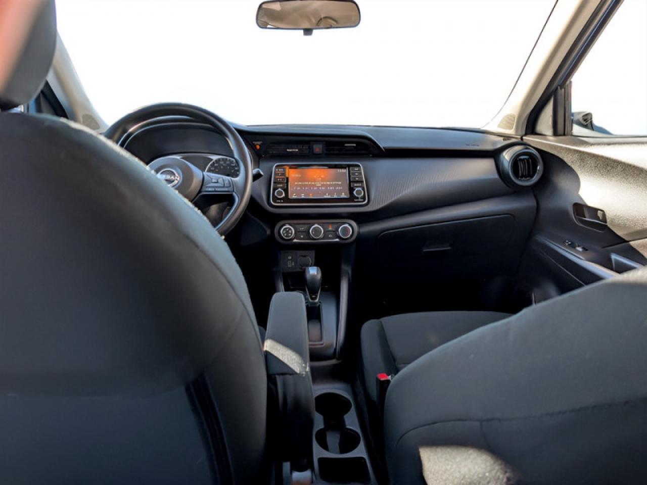 2024 Nissan Kicks S  **BLIND SPOT - APPLE CP** Photo