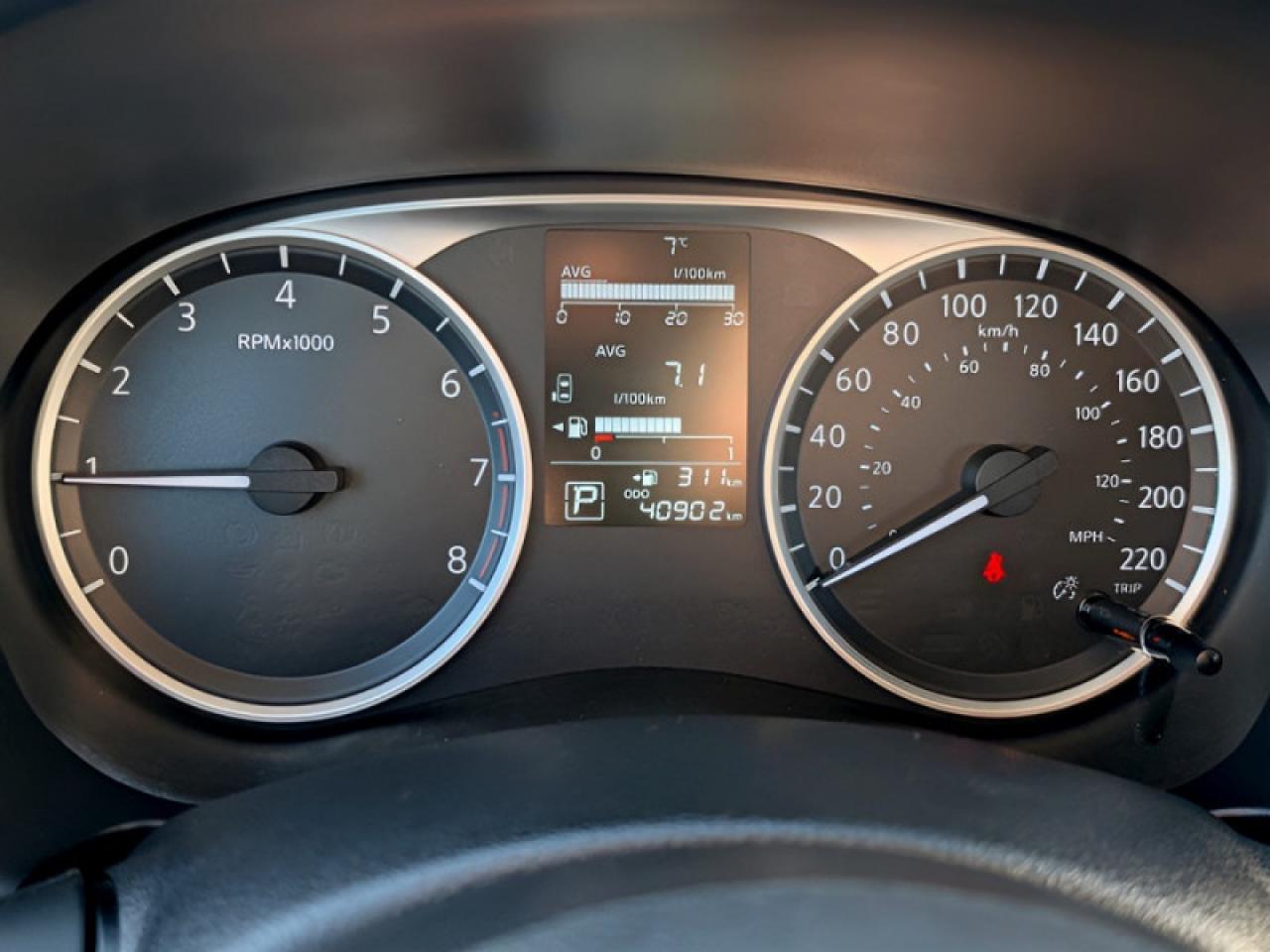 2024 Nissan Kicks S  **BLIND SPOT - APPLE CP** Photo