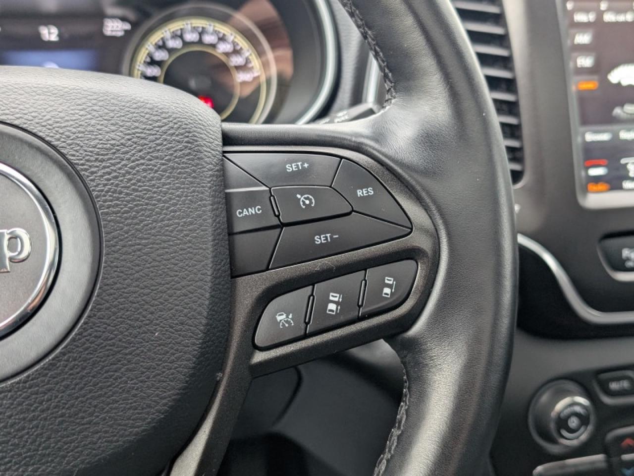 2019 Jeep Cherokee Trailhawk Elite  **TECH + SAFETYTEC GROUP** Photo