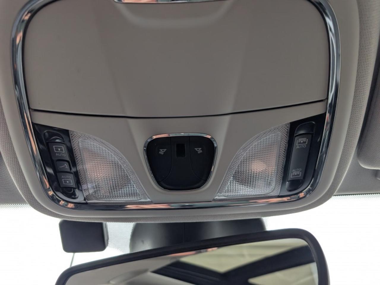 2019 Jeep Cherokee Trailhawk Elite  **TECH + SAFETYTEC GROUP** Photo