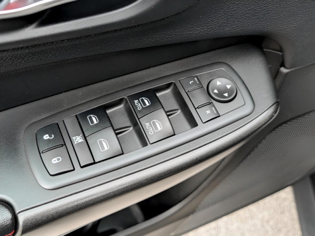 2019 Jeep Cherokee Trailhawk Elite  **TECH + SAFETYTEC GROUP** Photo