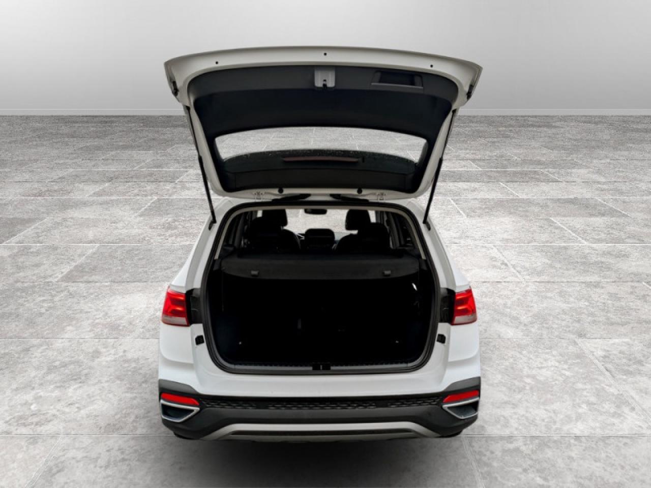 2024 Volkswagen Taos Comfortline w/Sunroof Pkg  **HTD SW - ROOF** Photo