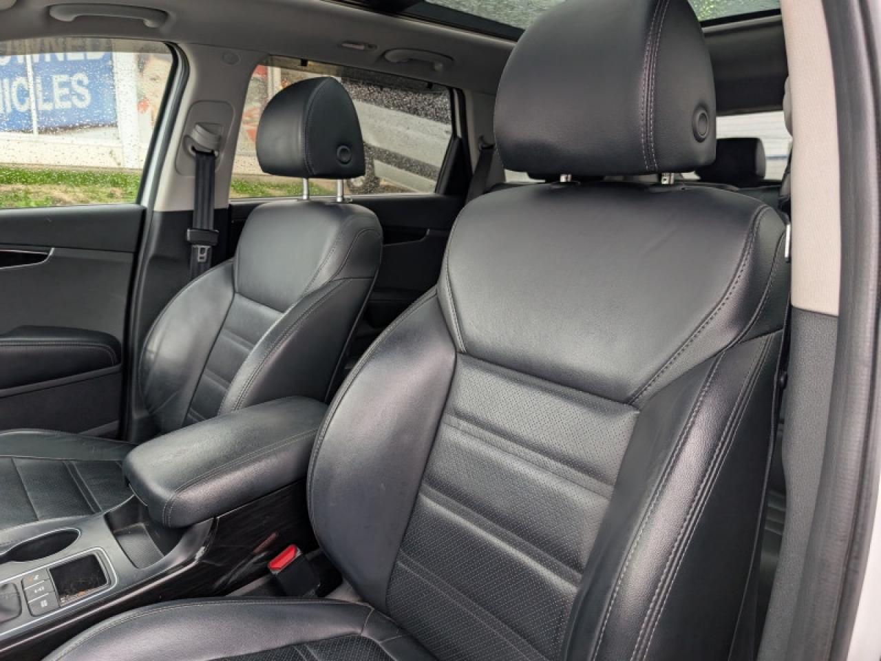 2019 Kia Sorento EX Premium  **17 SERVICE RECORDS** Photo