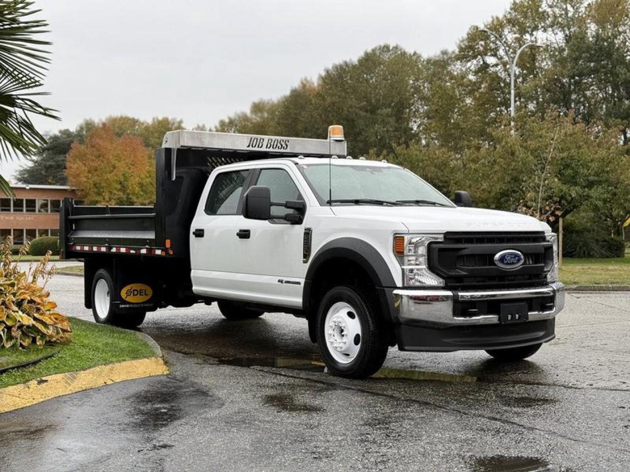 Used 2022 Ford F-550 XLT 4X4 12-Foot Diesel Dump Truck for sale in Burnaby, BC