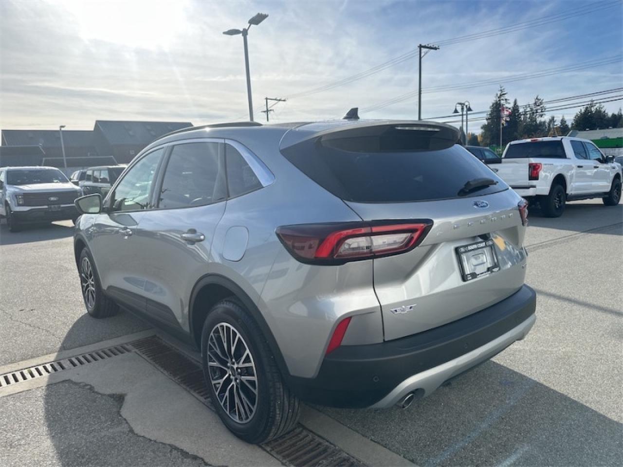 2023 Ford Escape PHEV  - Hybrid - Low Mileage Photo5