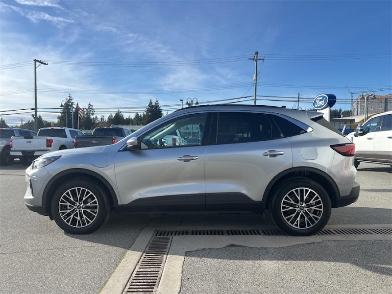 2023 Ford Escape PHEV  - Hybrid - Low Mileage Photo1