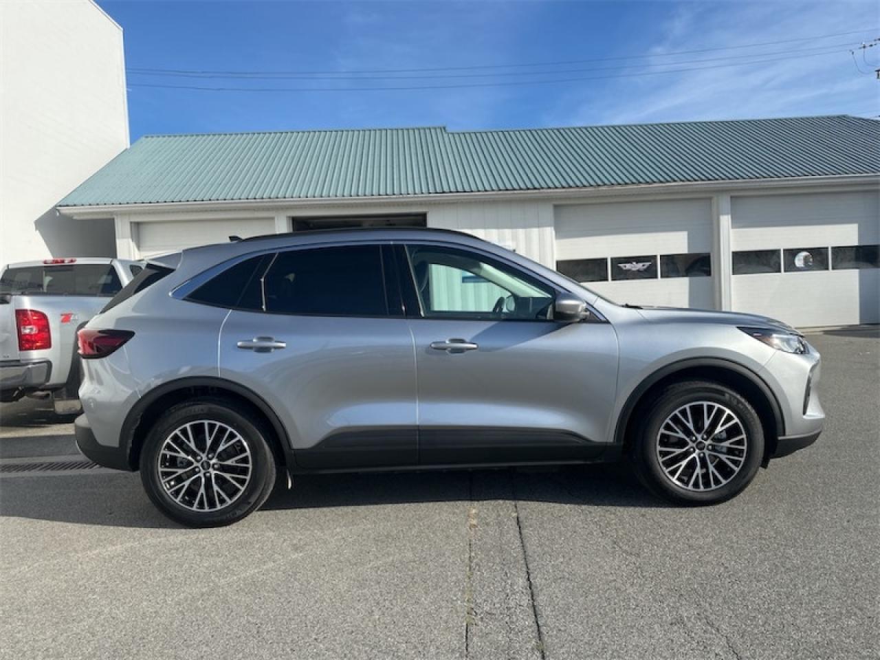 2023 Ford Escape PHEV  - Hybrid - Low Mileage Photo5