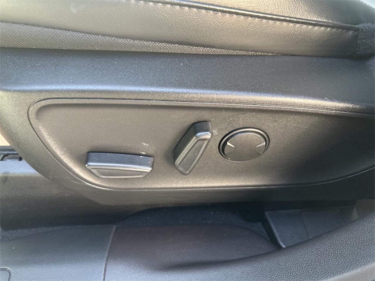 2023 Ford Escape PHEV  - Hybrid - Low Mileage Photo5