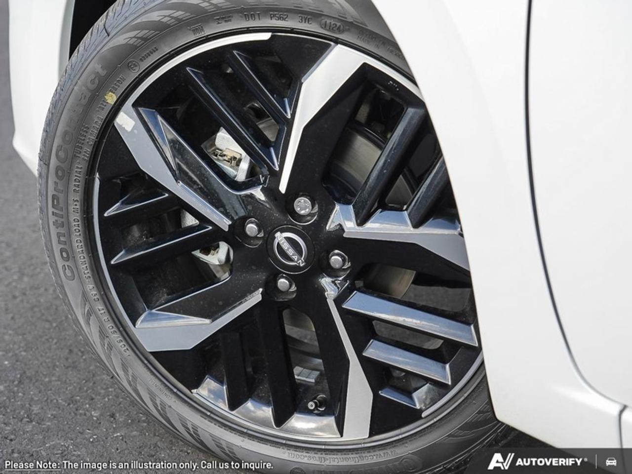 2025 Nissan Versa SR  FREE WINTER TIRES !! *** Photo