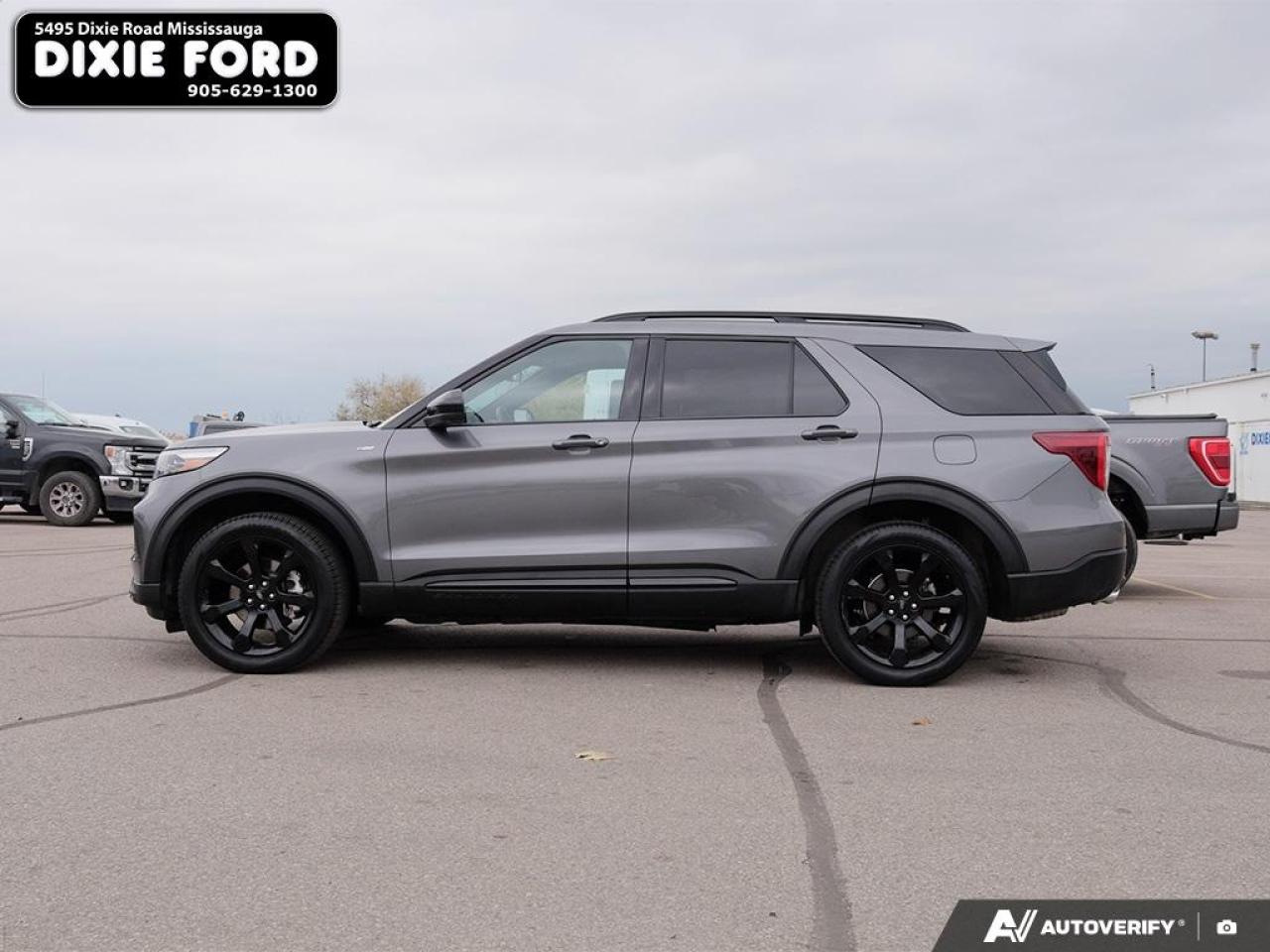 2023 Ford Explorer ST-Line Photo