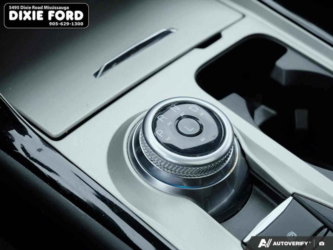 2023 Ford Explorer ST-Line Photo