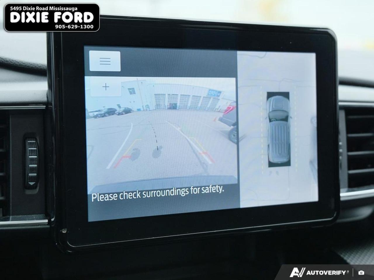 2023 Ford Explorer ST-Line Photo