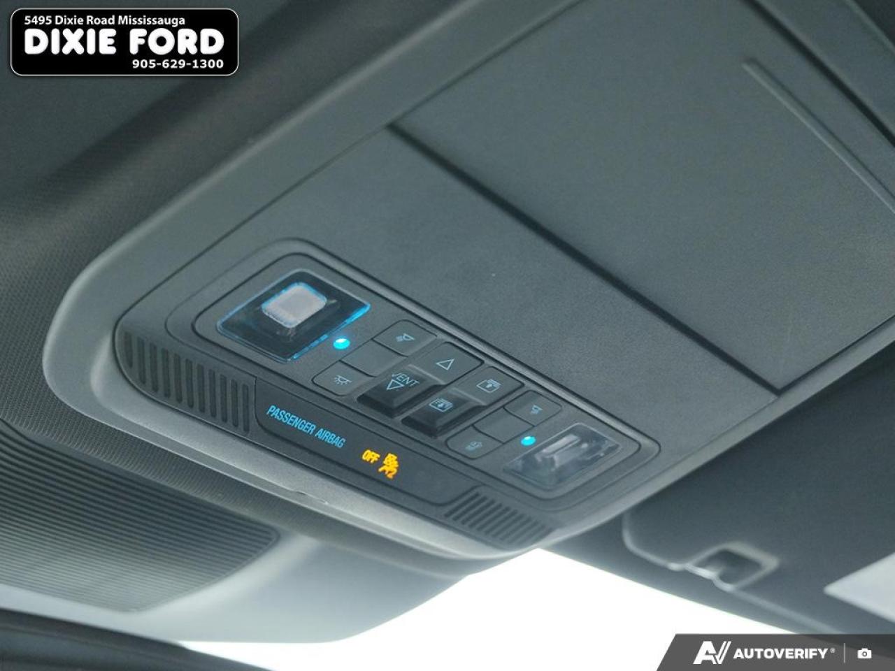 2023 Ford Explorer ST-Line Photo