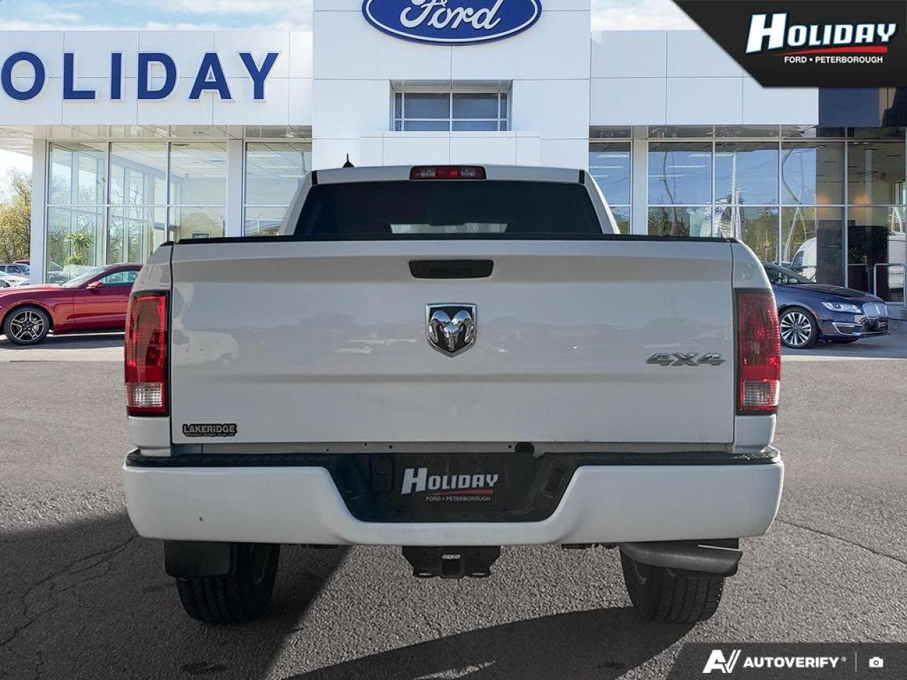 2023 RAM 1500 Classic EXPRESS Photo