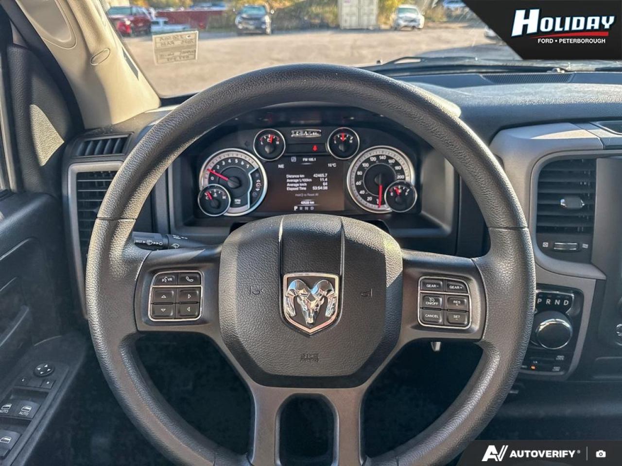 2023 RAM 1500 Classic EXPRESS Photo