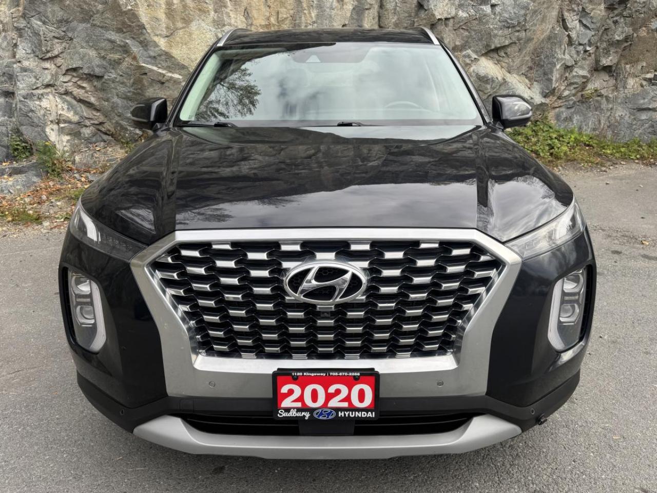 2020 Hyundai PALISADE Luxury 7-Passenger AWD Photo2