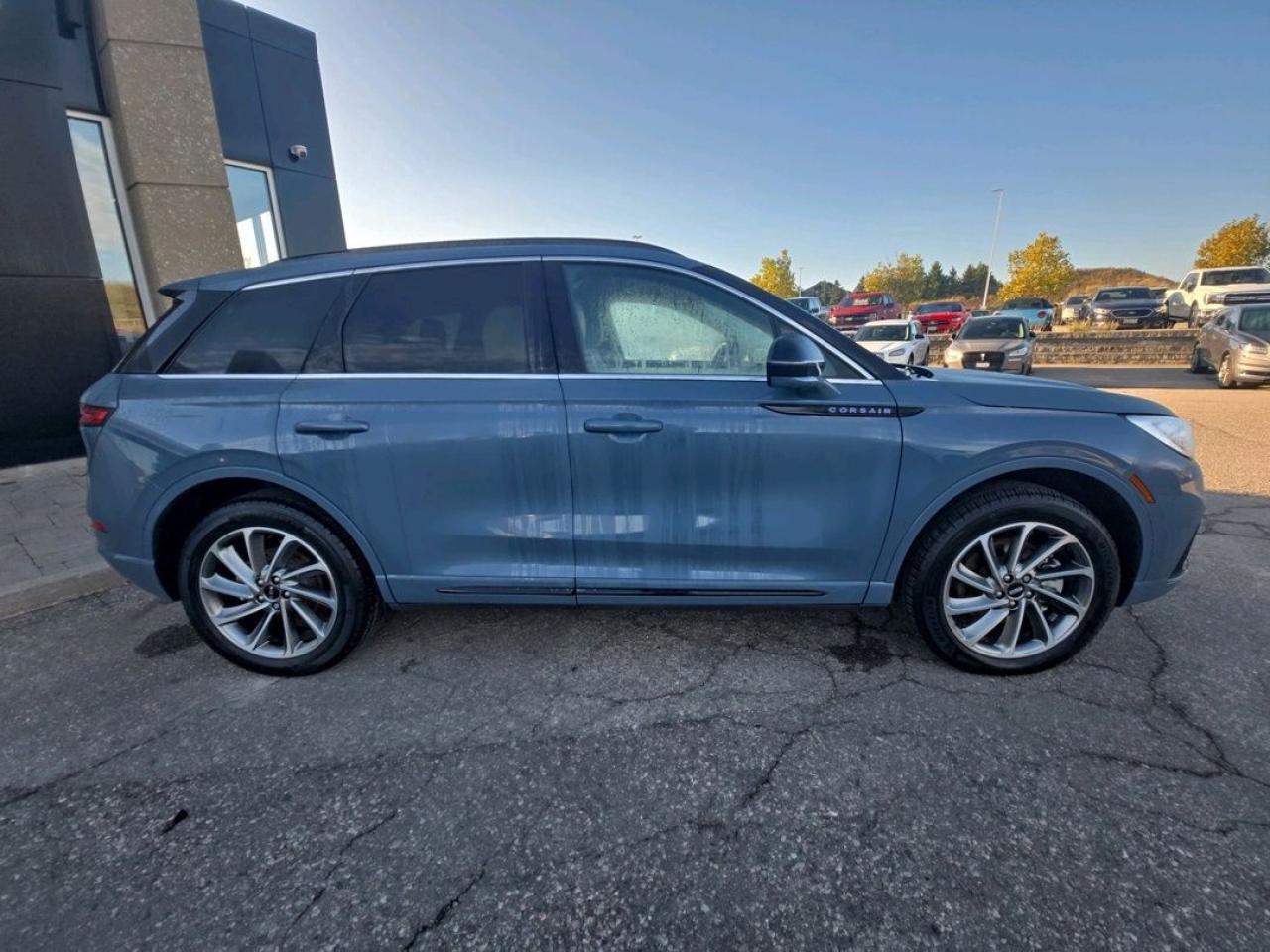 2025 Lincoln Corsair Grand Touring Photo1
