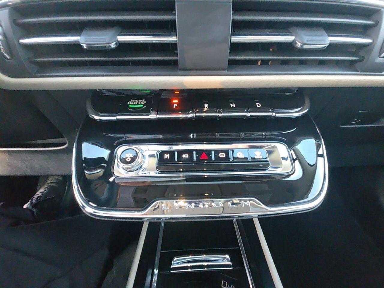 2025 Lincoln Corsair GT, AWD, 2.5L HYBRID, 301A PACKAGE! Photo