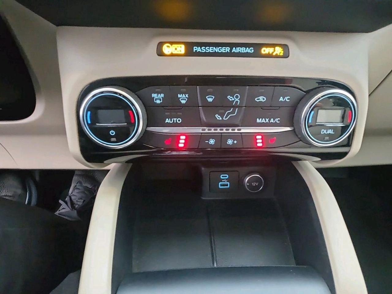 2021 Ford Escape SE Plug-In Hybrid Photo5