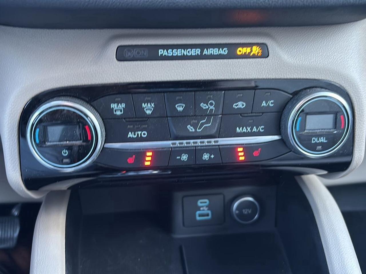 2021 Ford Escape SE, PLUG-IN-HYBRID! REAR CAMERA, REMOTE START! Photo