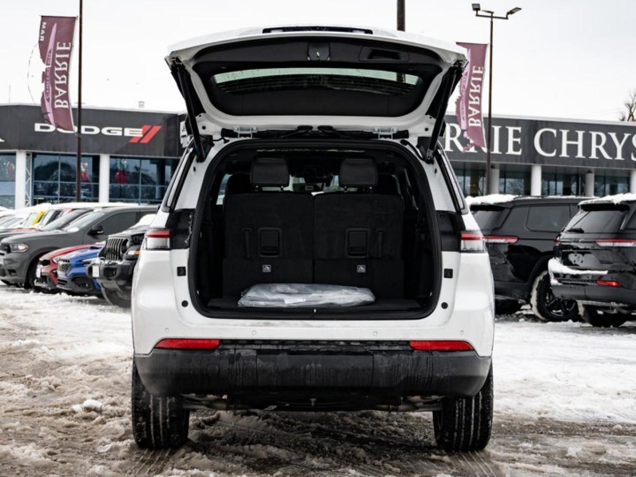 2025 Jeep Grand Cherokee L Limited Photo