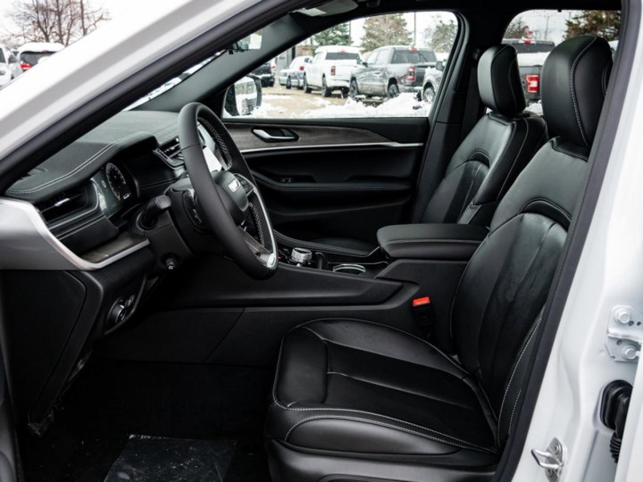 2025 Jeep Grand Cherokee L Limited Photo