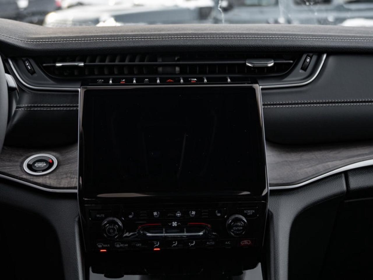 2025 Jeep Grand Cherokee L Limited Photo