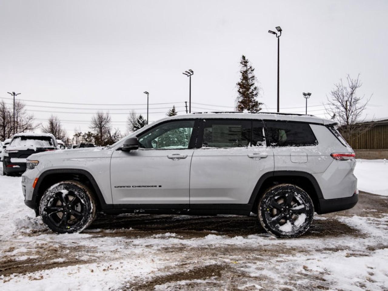 2025 Jeep Grand Cherokee L Limited Photo4