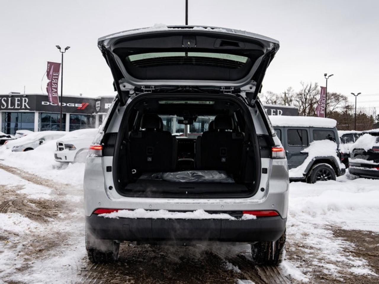 2025 Jeep Grand Cherokee L Limited Photo