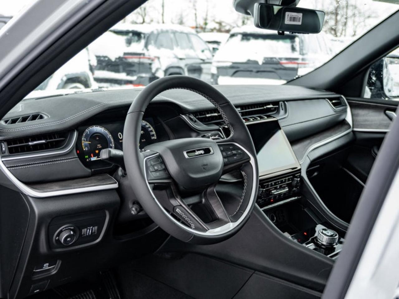 2025 Jeep Grand Cherokee L Limited Photo