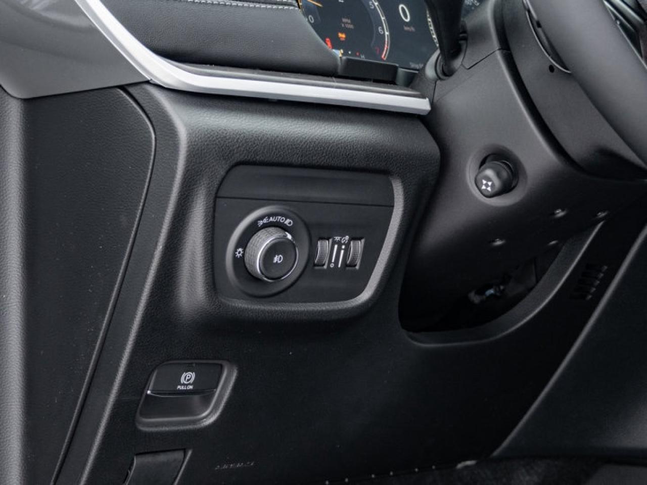 2025 Jeep Grand Cherokee L Limited Photo