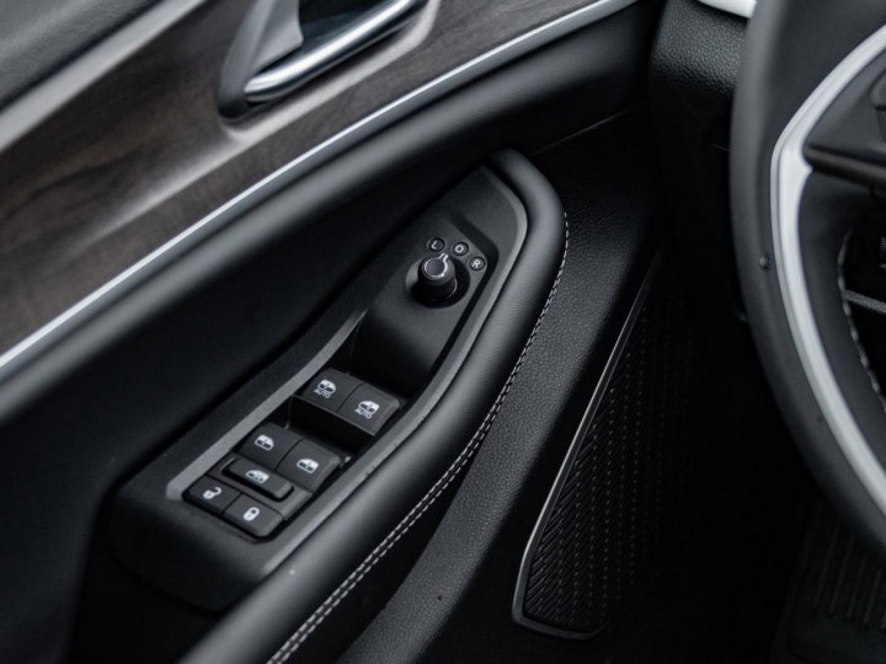 2025 Jeep Grand Cherokee L Limited Photo