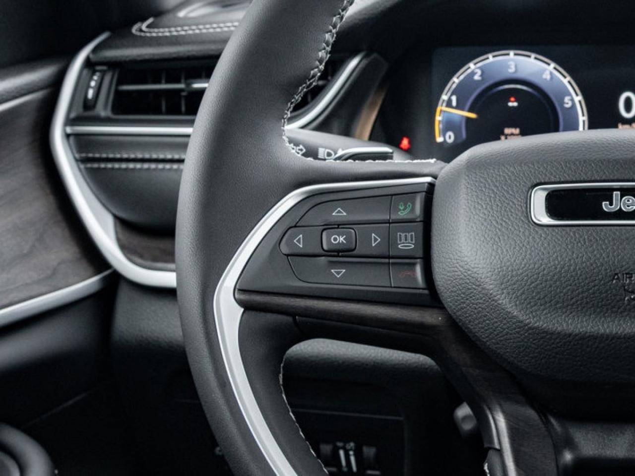 2025 Jeep Grand Cherokee L Limited Photo