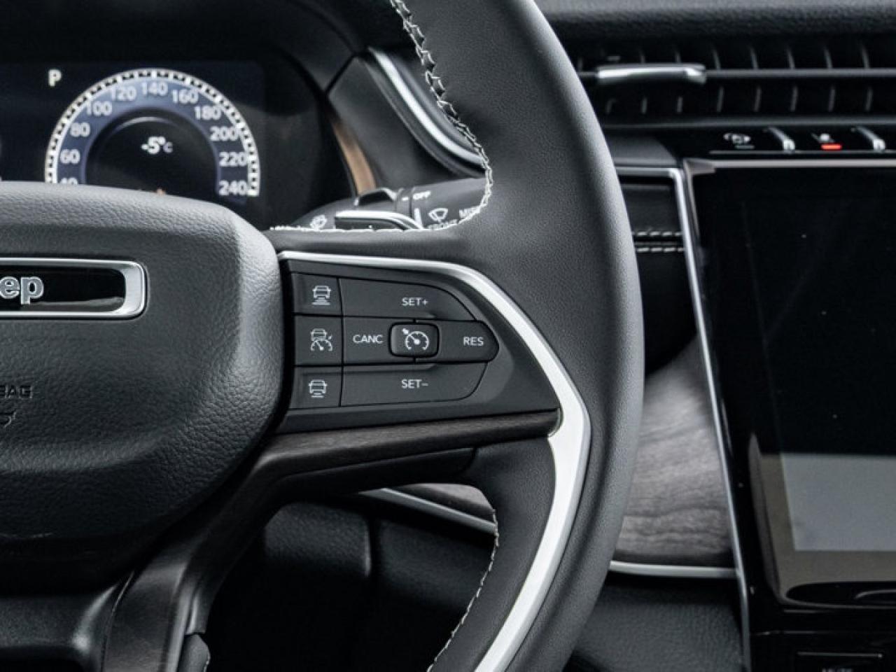 2025 Jeep Grand Cherokee L Limited Photo