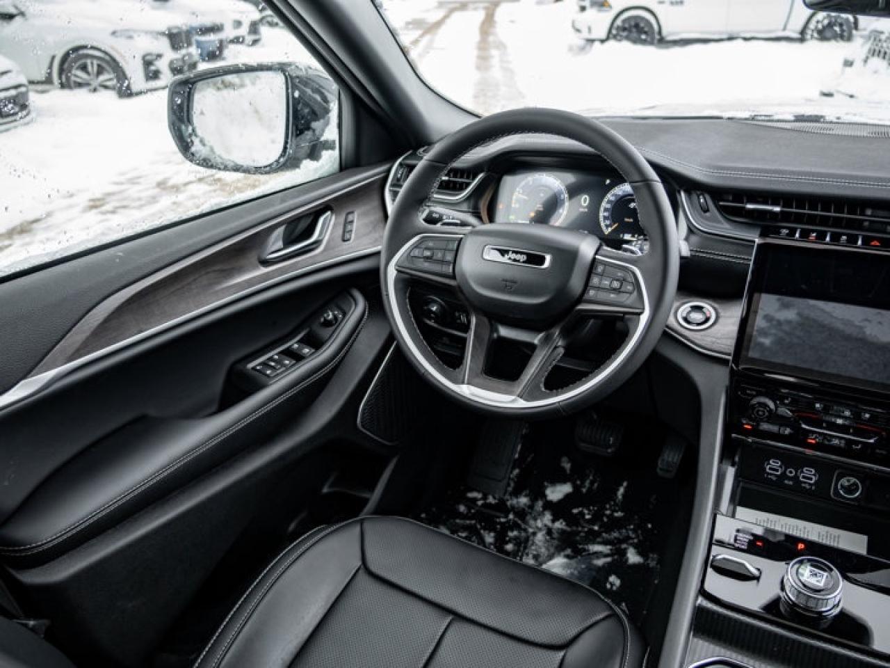 2025 Jeep Grand Cherokee L Limited Photo