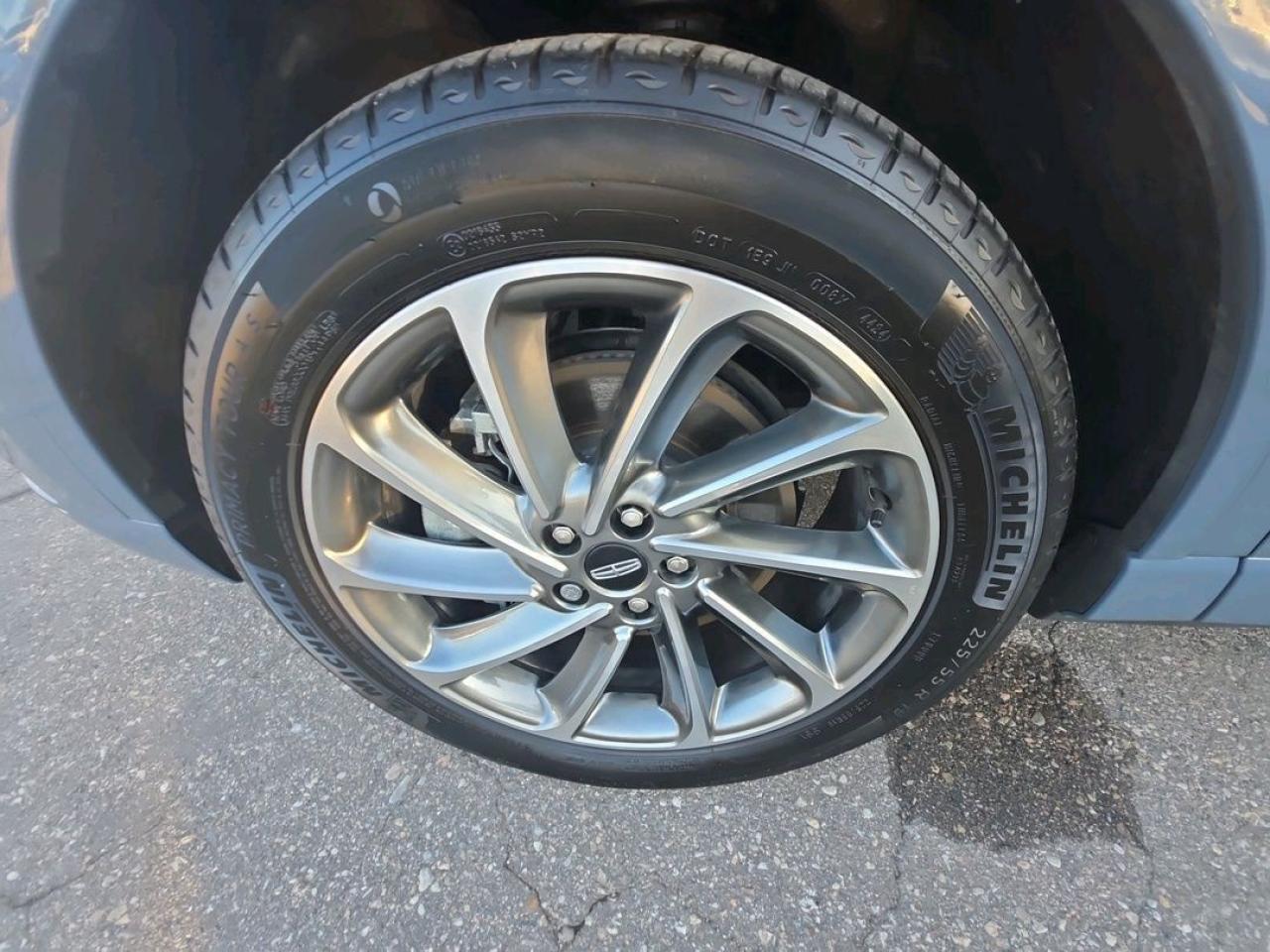 2025 Lincoln Corsair GT, AWD, 2.5L HYBRID, 301A PACKAGE! Photo4