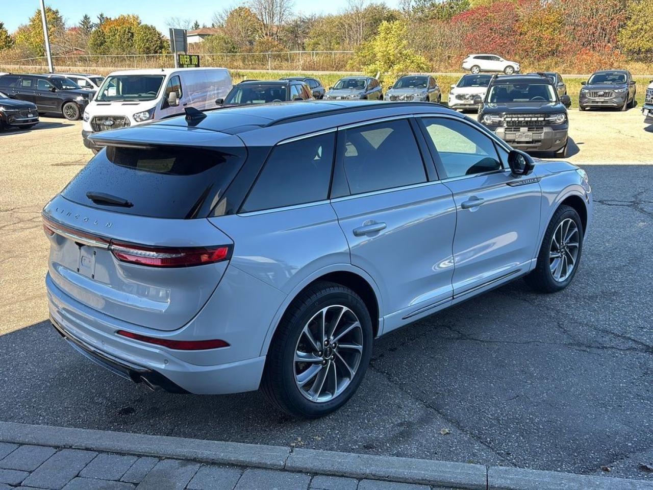 2025 Lincoln Corsair GT, AWD, 2.5L HYBRID,LEATHER, MOONROOD, 360-CAMERA Photo4